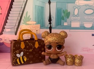LOL Surprise Doll Lil Sisters Series 2 - Lil Queen Bee Doll. - Bild 1 von 3