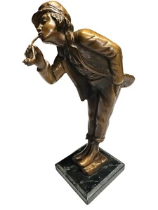 RARA statuina in bronzo Carl Theodor Wegener - ragazzo inglese che fuma pipa  - Foto 1 di 8