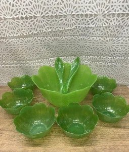 Vintage Precidio Salad Bowl Set with Forks Green Leaf Lettuce Shape 9 Piece - Picture 1 of 9