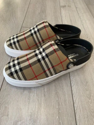 MOCASÍN ENTRENADOR BURBERRY VINTAGE A CUADROS TALLA UK6 EU39 AUTÉNTICO EN CAJA NAVIDAD Foto 1 de 4