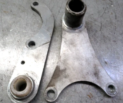 Soportes de montaje de pinza de freno de rueda trasera Ural Retro Solo 2005 Foto 1 de 4