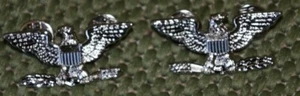 PATRÓN ACTUAL DE LA SEGUNDA GUERRA MUNDIAL EE. UU. TAMAÑO COMPLETO CORONEL COL INSIGNIAS DE METAL RANGO PAR PLATEADO - Imagen 1 de 2