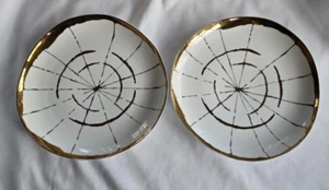 David Stark West Elm Wood Slice Dinner Plates White & Gold - Set of 2 - Picture 1 of 5
