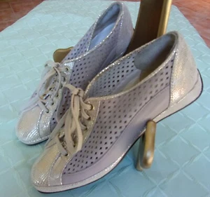 Amalfi Rangoni Shoe Taupe & Gold Leather Sneaker size 5 Made in Italy breathable - Picture 1 of 9