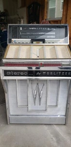 Wurlitzer Jukebox Machine model 2800 - 1964 - Picture 1 of 19