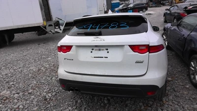 Guardabarros derecho 17 18 19 20 21 22 23 24 JAGUAR F-PACE Foto 1 de 4