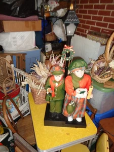 Figuras animadas navideñas Holiday Creations 36" iluminadas - brazos posables - Imagen 1 de 10