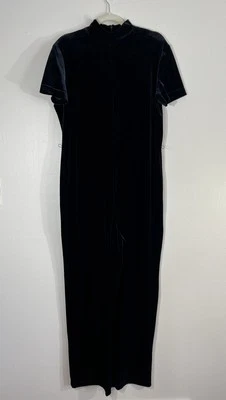 Mono informal de terciopelo en esquina talla XL negro manga corta cuello falso - falta cinturón Foto 1 de 4