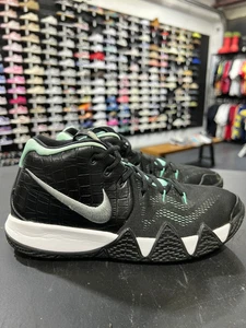 Taglia 7 (GS) - Nike Kyrie 4 Mid Tiffany USATE - Foto 1 di 6