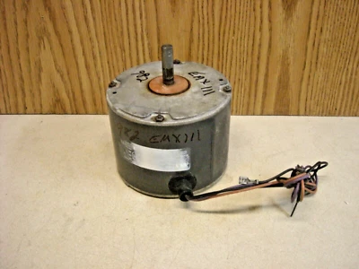 EM111-	K55HXPEW  1/8HP CONDENSER FAN MOTOR 208-230V     825RPM		0.74A - Image 1 of 4