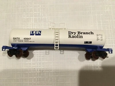 MDC Roundhouse 8382 N-Gauge Single Dome Tank 50ft, Dry Branch Kaolin GATX 40647 - Image 1 of 2