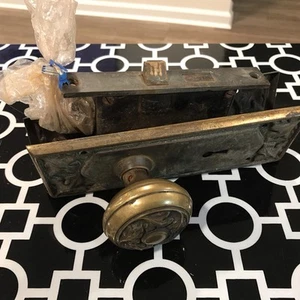 Antique Door Lock Knob Set!! Hardware - Picture 1 of 6