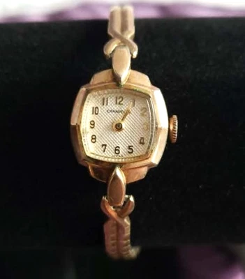 Vintage 1960's Caravelle M6 Women's 17 Jewel Mechanical (Manual) Watch - Image 1 of 4