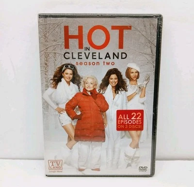 Hot In Cleveland Season 2 (DVD) 3-Disc All 22 Episodes TV Land (New Sealed) - Image 1 of 2