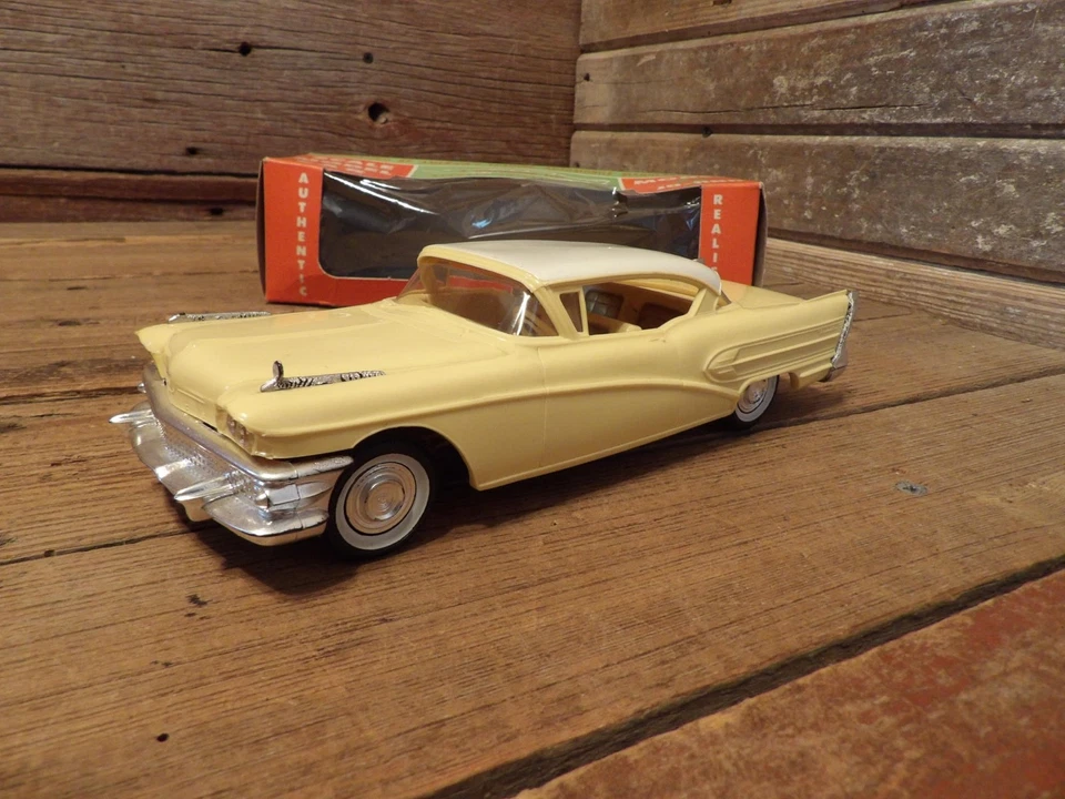 1958 Buick Roadmaster 75, Rare 2 door Hardtop Vintage Dealer Promo Car Model - Image 1 of 4
