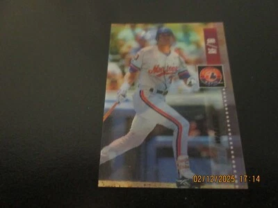 LARRY WALKERER EXPOS 1995 SPORT FLIX BASE CARD  #139 - Image 1 of 2