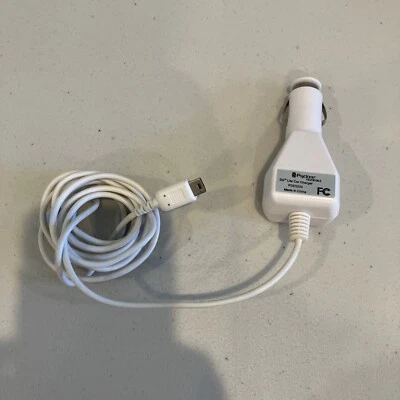 Nintendo DS Car Charger Adapter White Psyclone PSE5204 - Image 1 of 4