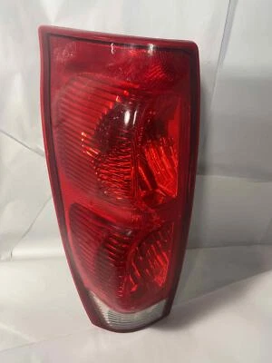 Драйвер заднего фонаря в сборе CHEVY AVALANCHE 1500 02-06 - Изображение 1 из 4