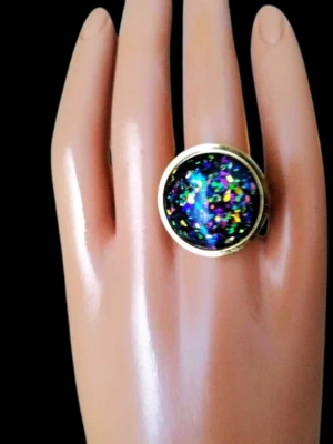 Anillo de ópalo: anillo de ópalo de resina de fuego púrpura en acero inoxidable 18 kgp 20 mm; ajustable Foto 1 de 4