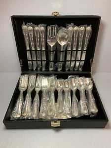 WM. Rogers & Son China Enchanted Rose Silverplate (42 Pcs) Retired ~ NEW w/ Case - Picture 1 of 24