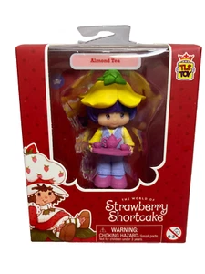 The World of Strawberry Shortcake Almond Tea 2.5" Mini Figure CheeBee Series 2 - Picture 1 of 4