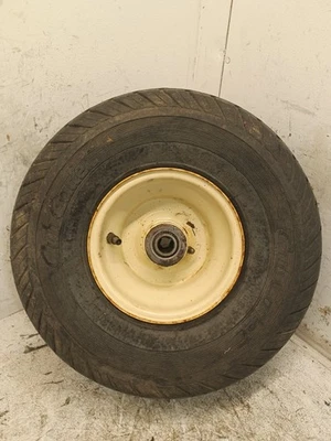 Llanta delantera Cub Cadet 2135 634-3015-0499 con neumático 734-3186A 15x6x6 Foto 1 de 4