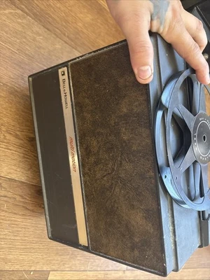 Proiettore cinematografico Bell & Howell Multi Motion 497A Super 8mm. Funzionante, incerto sulla lampadina. - Immagine 1 di 4