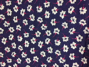 Tela acolchada de algodón floral azul blanco rosa wamsetta 44" x 5 1/8 yardas. - Imagen 1 de 4