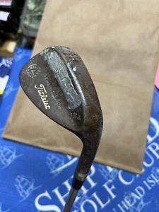 Titleist Vokey Wedge 54 Degree Well Aged Right Hand Brand New Grip - Picture 1 of 4
