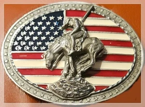 FLAG AND COWBOY END OF THE TRAIL BELT BUCKLE LEGENDS WEST - Picture 1 of 2