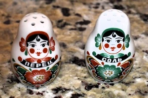 Juego de condimentos/especias vintage de porcelana para muñeca rusa - Imagen 1 de 8