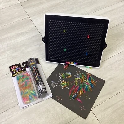 Travel Battery Operated Lite Brite with Pegs And Sheets White No Box - Image 1 of 3