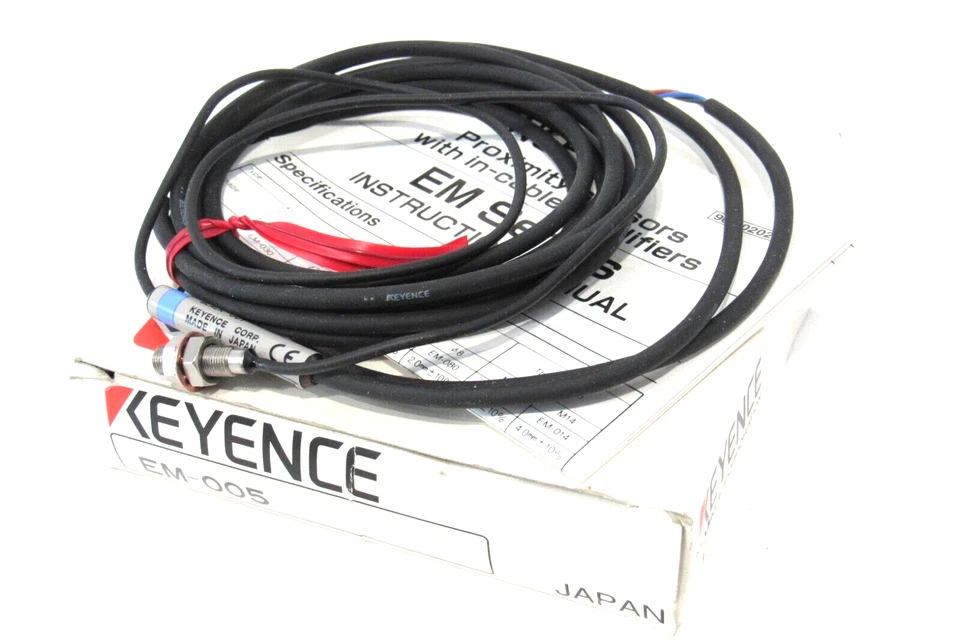 NEW KEYENCE EM-005 PROXIMITY SENSOR EM005 - Image 1 of 1