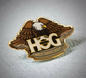Harley Davidson Owners Group Full Color Vest Pin HOG Eagle Bar & Shield - Picture 1 of 2
