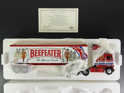 NIB Matchbox 1995 Freightliner 18 Beefeater GIN Spirit of London Truck, Die-Cast - Image 1 of 4