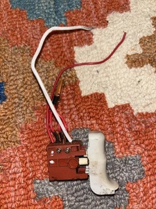 Gruppo interruttore alimentazione ricambi originali Ryobi RJ1861V cavo 12A seghetto alternativo - Foto 1 di 5