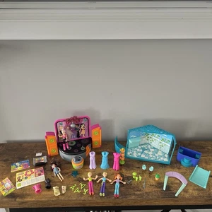 Polly Pocket Dance ’N Groove Disco & stapelbare Studios lila Dach Terrasse Spa Set - Bild 1 von 8