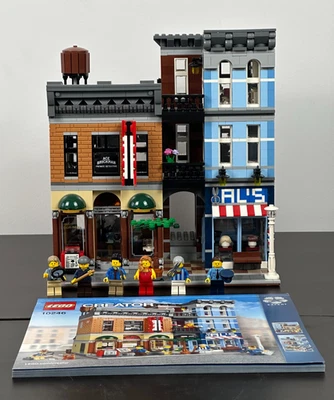 Lego 10246 Detective's Office 100% Complete with Instructions, 6 Minifigures - Image 1 of 4