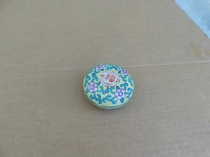 Kleine antike chinesische handbemalte Blumen gelb Porzellan Tintendose 2,5" - Bild 1 von 10