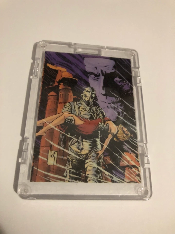 Universal Monsters Topps The Mummy Chase Card H3 Horror-glow - Image 1 of 1