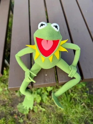 KERMIT THE FROG MUPPET FULL BODY LIFE SIZE PUPPET 1:1 SCALE REPLICA - Image 1 of 4