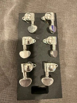 Grover Rotomatic Electric Guitar Tuners (Chrome) Les Paul, 3x3 [set 1] - Image 1 of 3