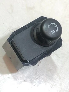 INTERRUPTOR DE CONTROL DE ESPEJO RETROVISOR PUERTA ELÉCTRICO SUZUKI IGNIS 2017 MK2/2016-23 - Imagen 1 de 4