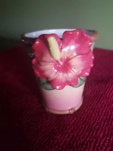 Taza de flores de hibisco 3D Burton & Burton - Imagen 1 de 3