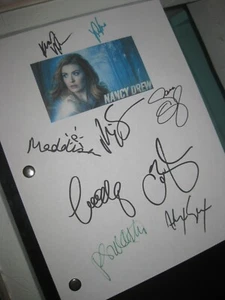 Guión de TV firmado por Nancy Drew X9 Kennedy McMann Leah Lewis Riley Smith Wolf impresión - Imagen 1 de 1