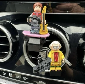 Ambientador Coche Regreso al Futuro Mini Figura Clip Ventilación Marti Doc Aroma Regalo - Imagen 1 de 5