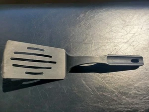 Pampered Chef Black Small Slotted Nylon Turner Spatula see pics - Picture 1 of 4