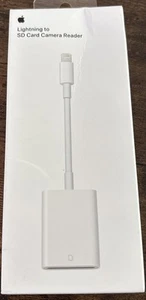 NEW Apple Lightning to SD Card Camera Reader MJYT2AM/A - Afbeelding 1 van 3