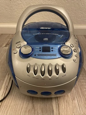 Boombox CD Memorex MP3227 con reproductor de cassette - no funciona para piezas ni reparación Foto 1 de 4