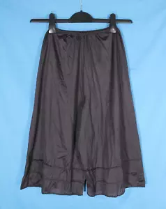 VTG WONDER MAID Silky NYLON Scalloped Detail PETTIPANTS Bloomers SLIP SHORTS S - Picture 1 of 4